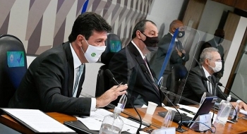 Deputados goianos avaliam que as declarações de Teich e Mandetta “são graves” em relação a atuação de Bolsonaro